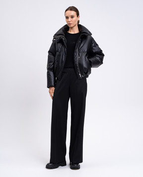 Maison Margiela MM6 Чорний укорочений пуховик з вишикою емблеми S52AM0338S53057