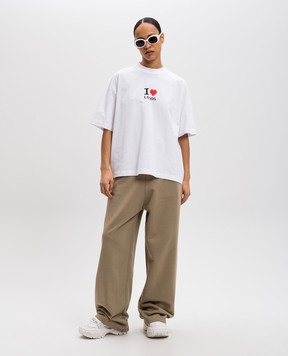 Vetements Біла футболка з принтом напису UA66TR695W