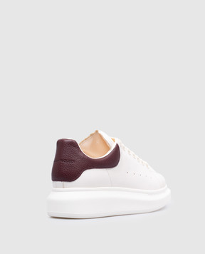 Alexander McQueen Белые кожаные кроссовки с тиснением логотипа. 553770WIACV