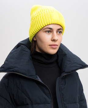 Mackage Желтая шапка с шерстью с фактурной эмблемой логотипа JUDEWZw