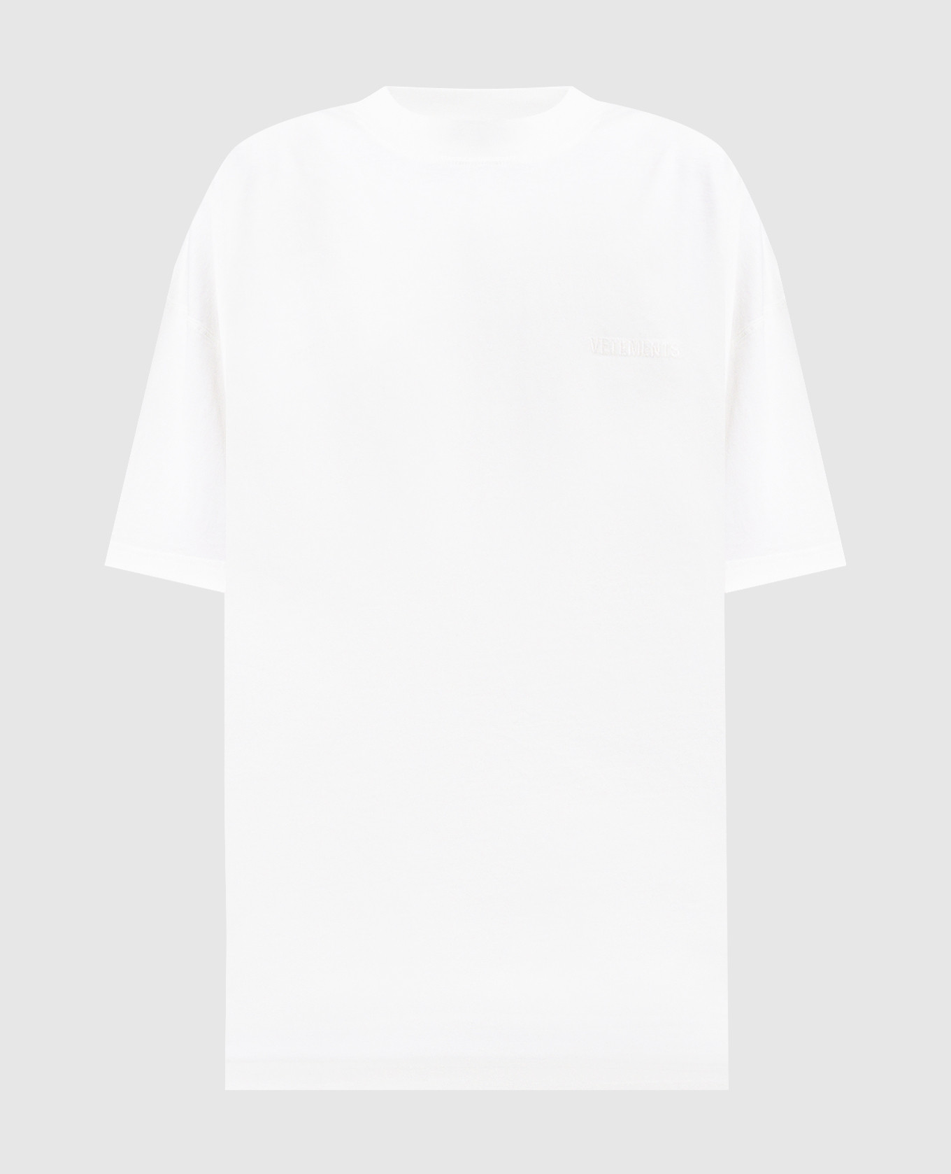 Зеленая футболка с вышивкой логотипа