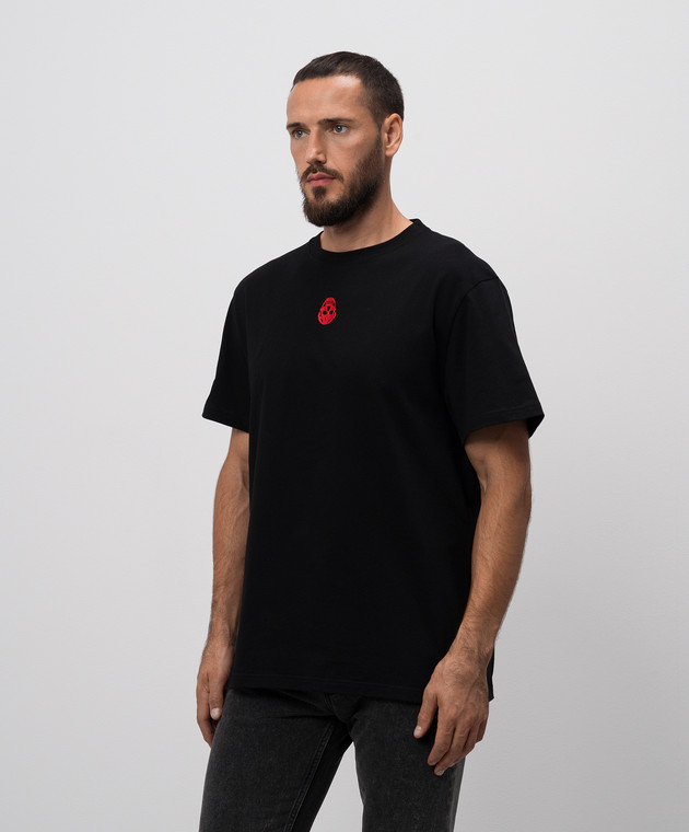 Alexander McQueen Черная футболка с брендовой вышивкой 808472QXAA8 изображение 3