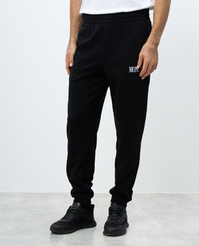 Moncler Черные брюки с контрастной вышивкой логотипа J20918H00012809KR
