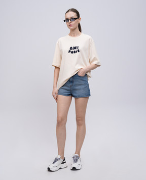 Ami Paris Бежевая футболка с нашивкой логотипа UTS075726w