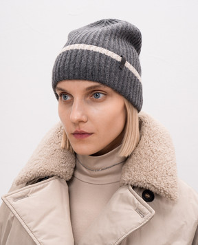 Brunello Cucinelli Сіра шапка з кашеміру з ланцюжком моніль M12504979