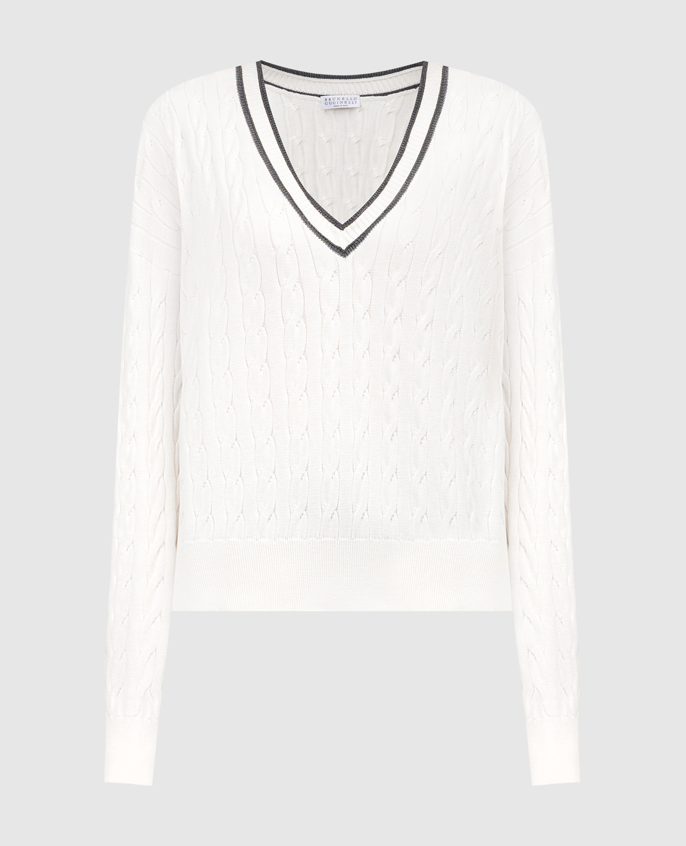 White pullover with monil chain
