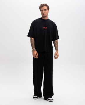 Vetements Черная футболка с принтом логотипа UA66TR600BR