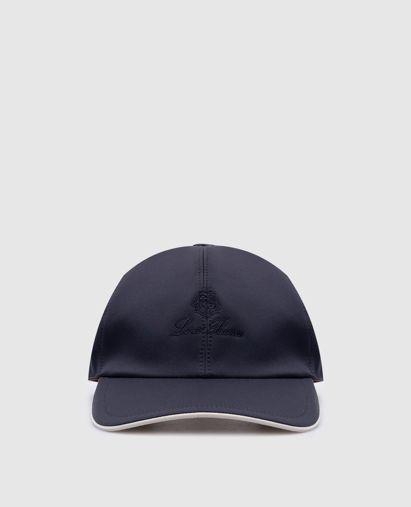 Синяя кепка с вышивкой логотипа