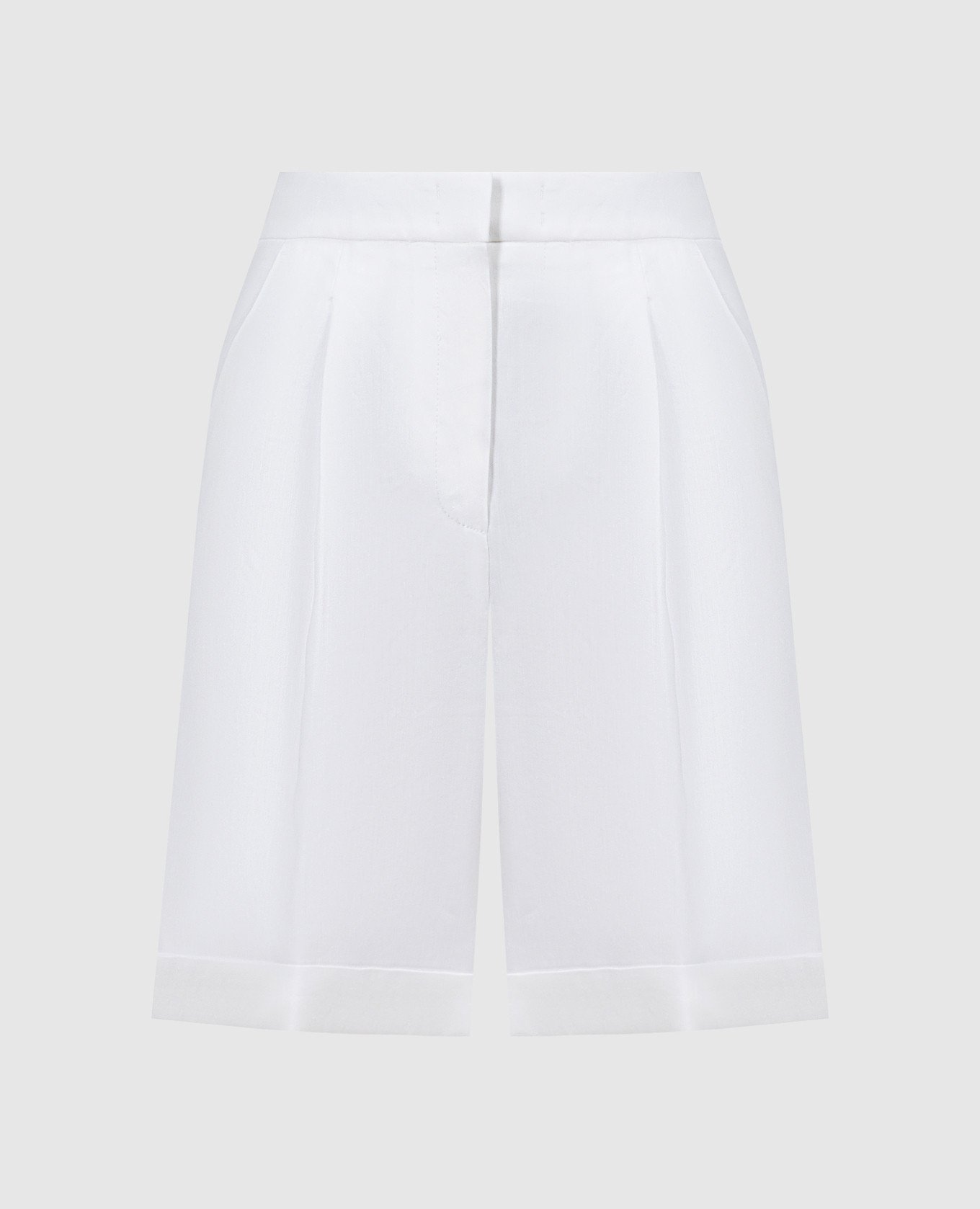 White shorts with linen