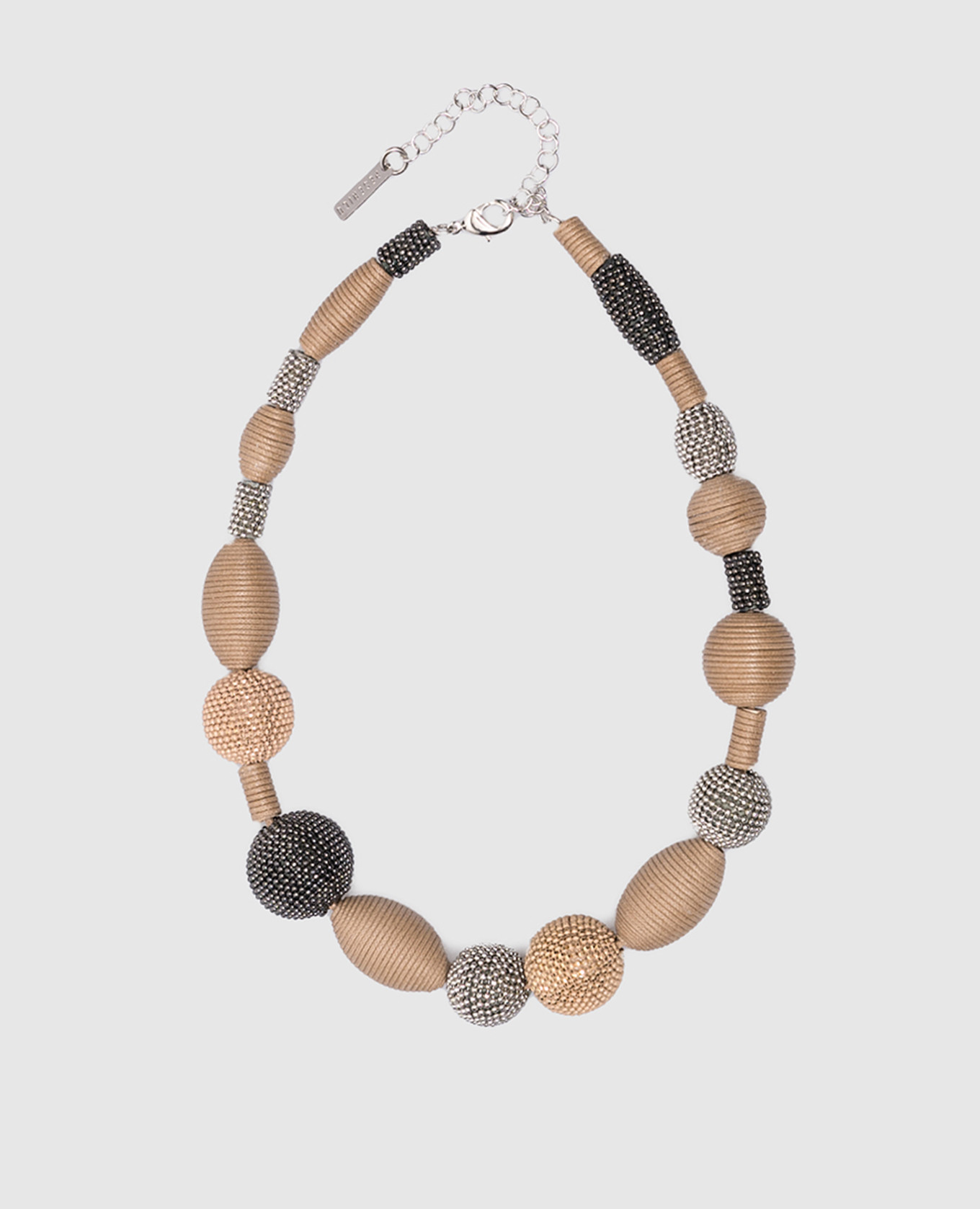 Brown necklace with monil chain