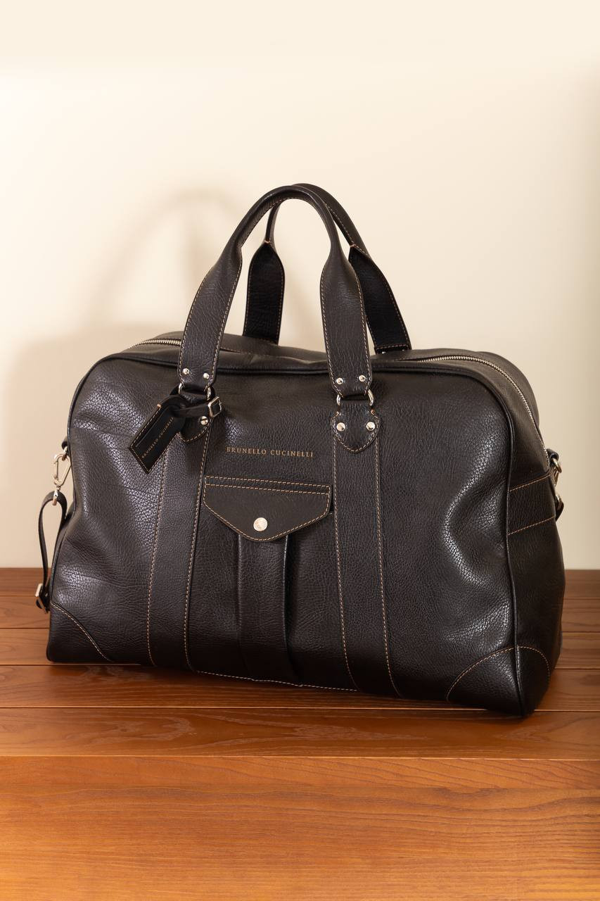 Brunello Cucinelli Черная кожаная дорожная сумка с логотипом MBZIBU071 изображение 6