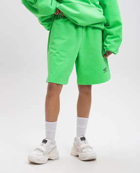 Vetements Зелені шорти з принтом логотипа UA66SS600Ew