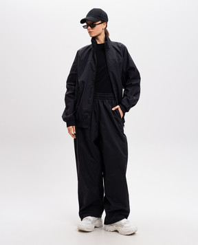 Vetements Чорні спортивні штани з лампасами UA66PA320Bw