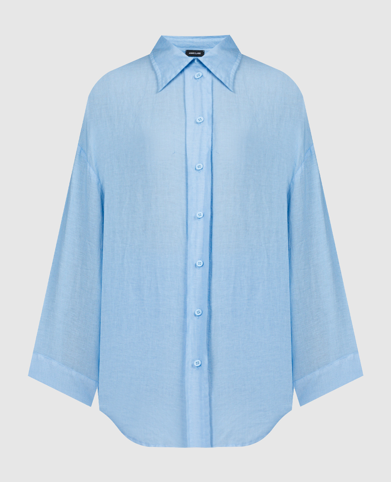 Голубая рубашка из льна