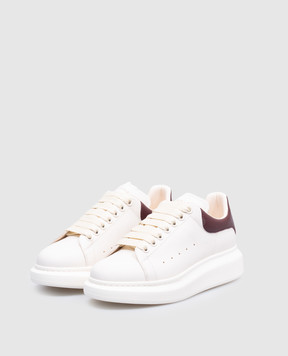 Alexander McQueen Белые кожаные кроссовки с тиснением логотипа. 553770WIACV
