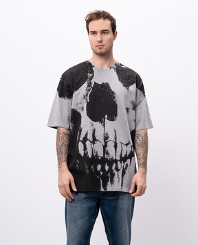 Alexander McQueen Сіра футболка з принтом у вигляді черепа 815067QTAC5