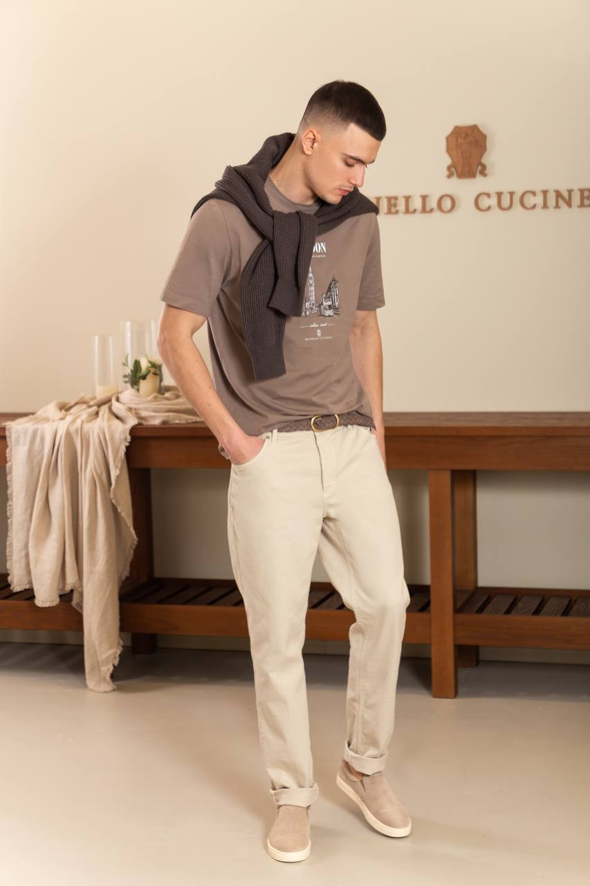 Brunello Cucinelli Коричневая футболка London с принтом M0B138456 изображение 6