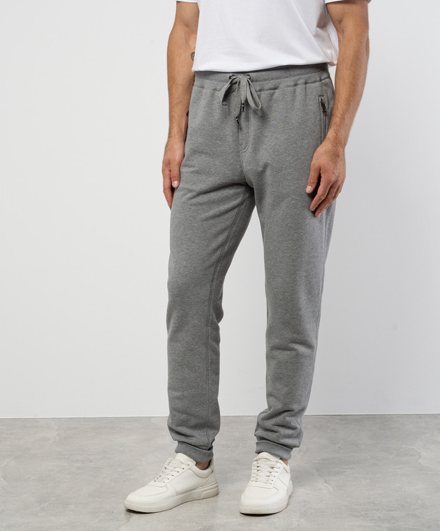 graue jogginghosen