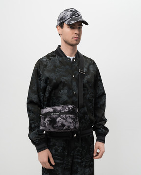 Off-White Сіра сумка в принт OMNQ081S25FAB001