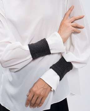 Brunello Cucinelli Серые манжеты с цепочкой мониль из эколатуни M0T18HT289