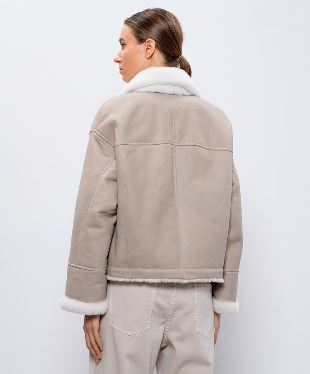 Brunello Cucinelli Бежева шкіряна укорочена двобортна дублянка на овчині MPMBP7962P зображення 4