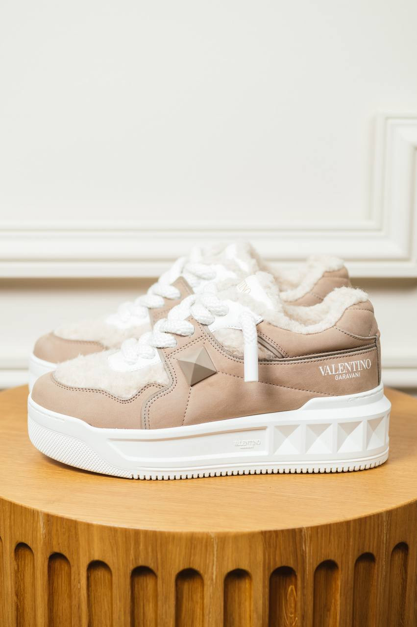 One Stud Xl Trainer 65mm In Dark Beige Mix White Suede Lined With Wool Fleece 994612