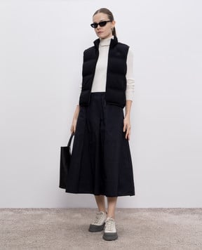 Moncler Черный пуховый жилет с логотипом K10939I00003M5412