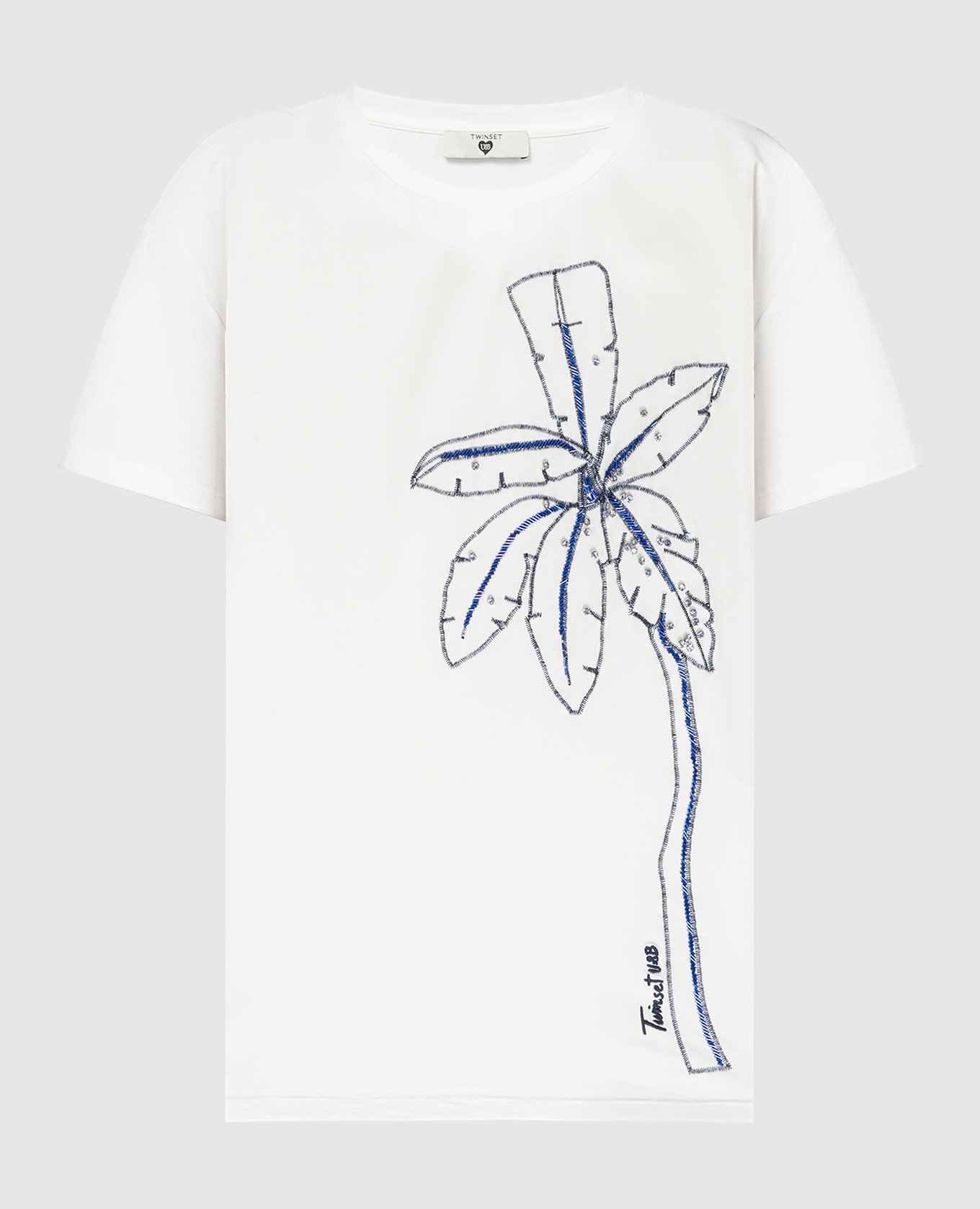 White T-shirt with embroidery