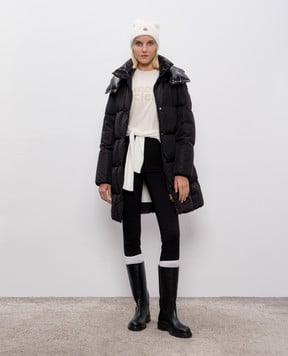 Moncler Чорний стьобаний пуховик з нашивкою логотипа K20931C00020539ZD