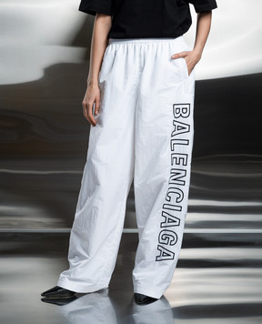 Balenciaga Белые спортивные брюки с вышивкой логотипа 768829TNO79w
