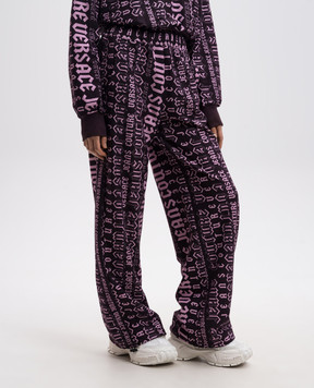 Versace Jeans Couture Фиолетовые спортивные штаны принт 77HAA320FS172
