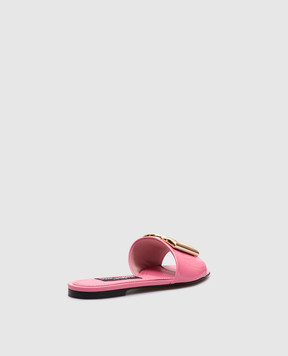 Dolce&Gabbana Розовые кожаные лакированные шлепанцы с логотипом. CQ0455A1471