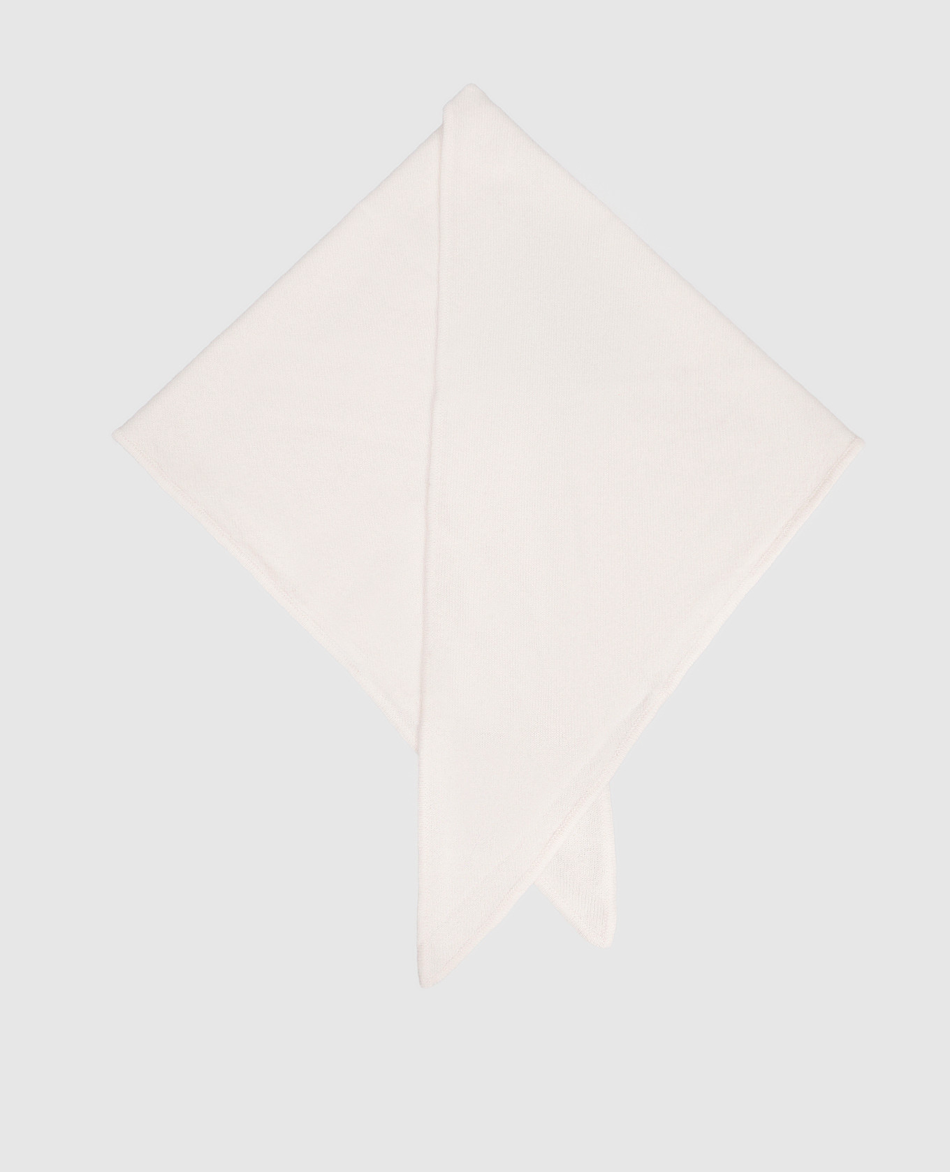 

Белый бактус из кашемира, Шарфы