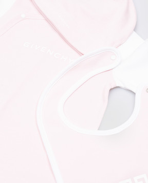 Givenchy Детский розовый набор из комбинезона, шапки и слюнявчика с логотипом H30514