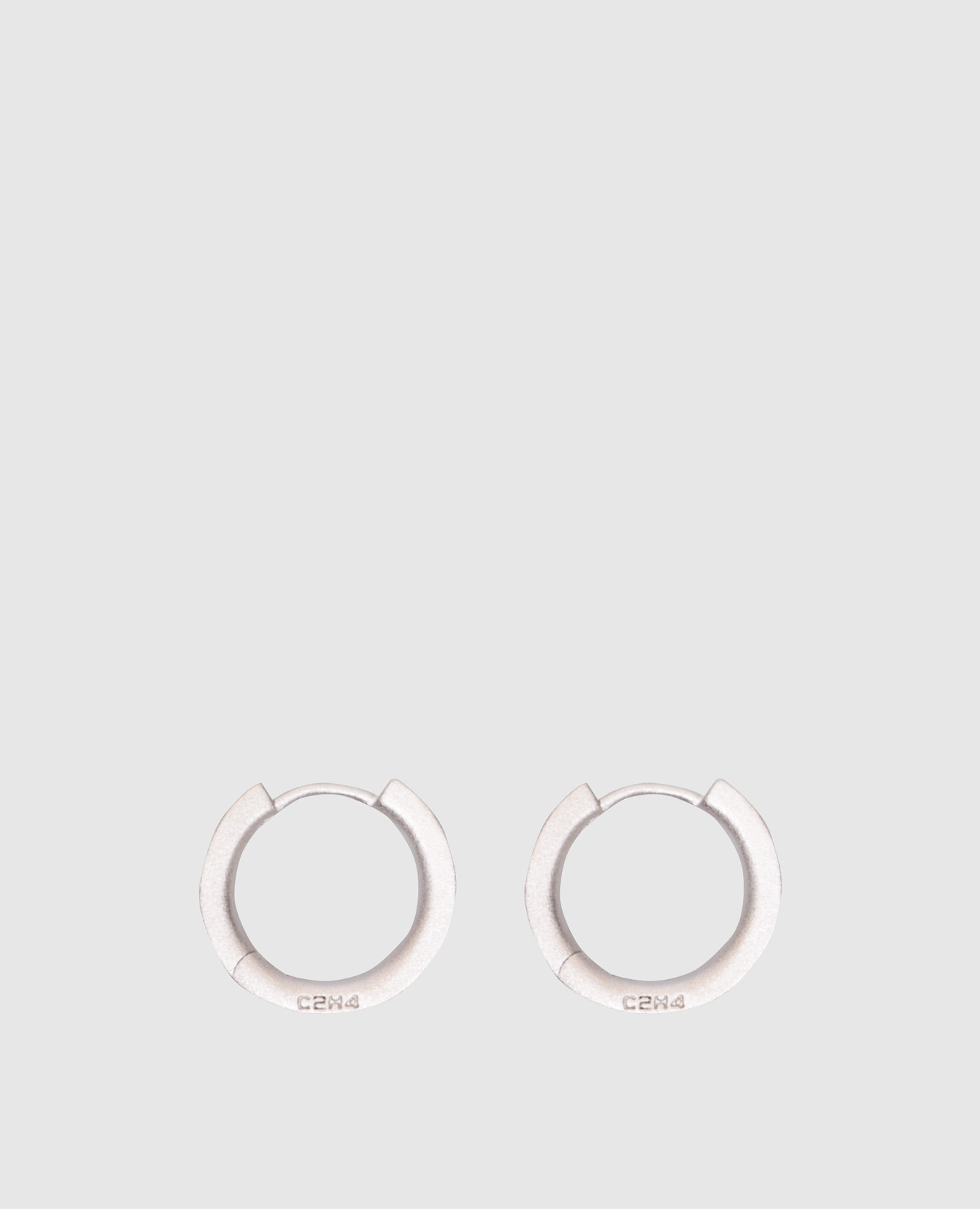 

Серебряные серьги с гравировкой логотипа, Серебристый, Серьги