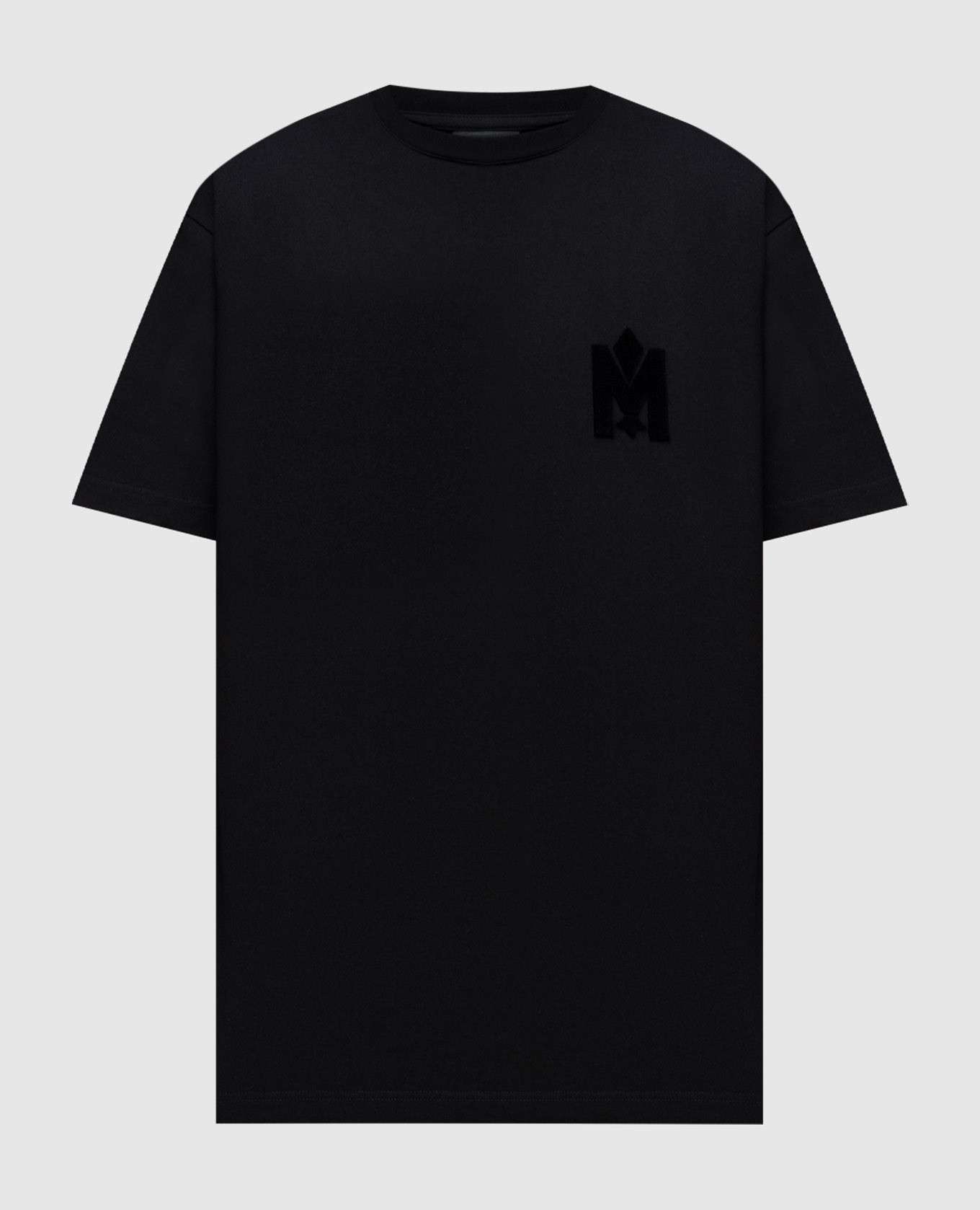 Черная футболка с фактурной эмблемой логотипа