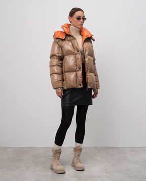Moncler Бежевый пуховик Parana с логотипом. J20931A0010368950