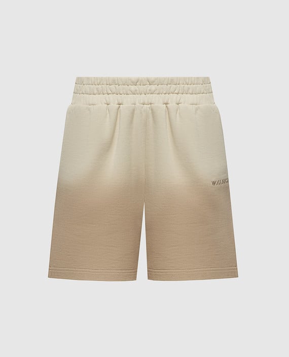 Beige shorts with logo embroidery