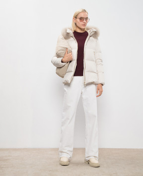 Moncler Бежевый пуховик Laichefur с мехом J20931A0017454AQE