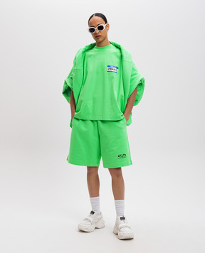 Vetements Зелена футболка з принтом логотипа UA66TR710Ew