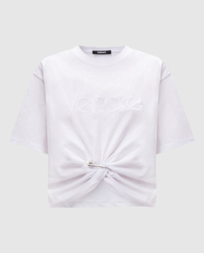 Versace Біла укорочена футболка з логотипом та брендовою шпилькою 10188981A13610