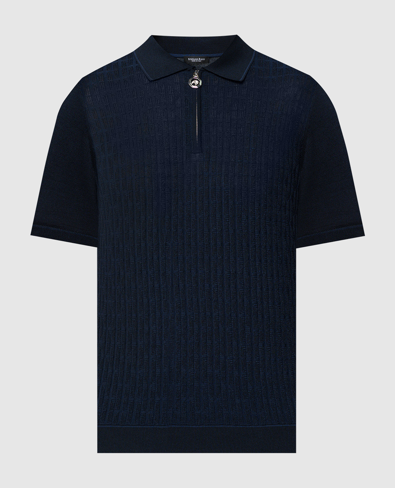 Blue polo with silk in a textured pattern