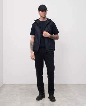 Moncler Синие спортивные брюки с кожаной нашивкой логотипа K10918H0000789AMX