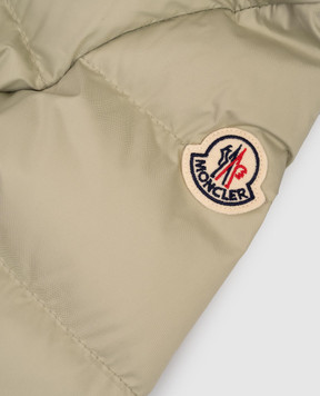 Moncler ENFANT Дитяча зелена пухова куртка з нашивкою логотипа K29541A0004054AQE1214