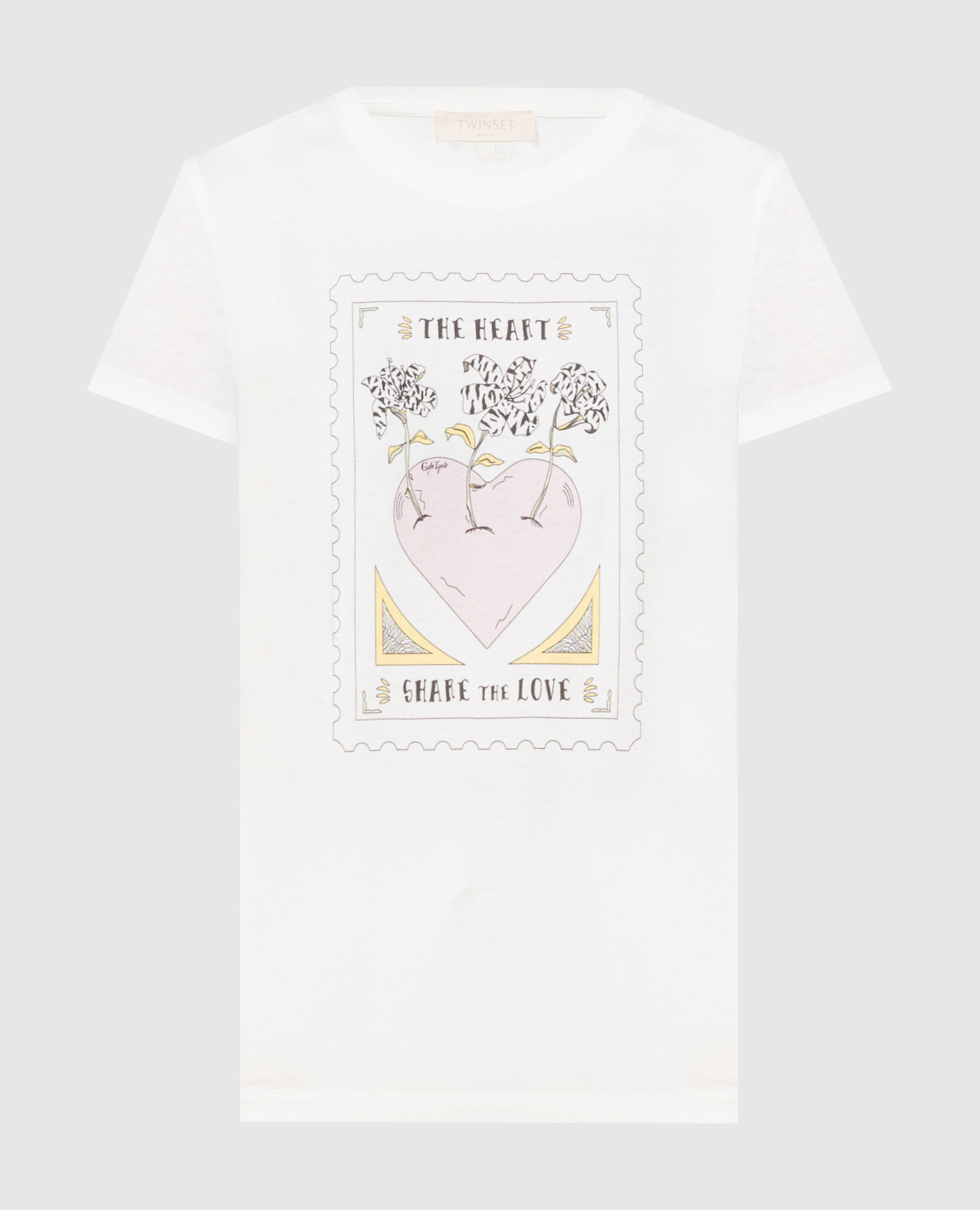 White t-shirt with Pink Heart print