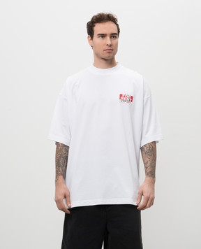 Vetements Біла футболка з принтом логотипа UA66TR745Wm