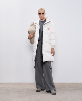Be Florence Білий пуховик з вишивкою емблеми BE2449