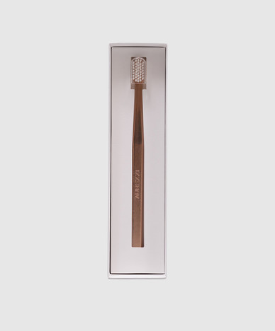 Зубная щетка 18K Rose Gold мягкой жесткости с покрытием 18 карат