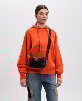 Off-White Черная кожаная стеганная сумка кросс-боди с металлической эмблемой OWNN18EC99LEA001