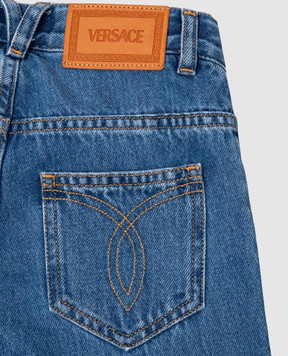 Versace Детские синие джинсы с патчем 10152391A11421